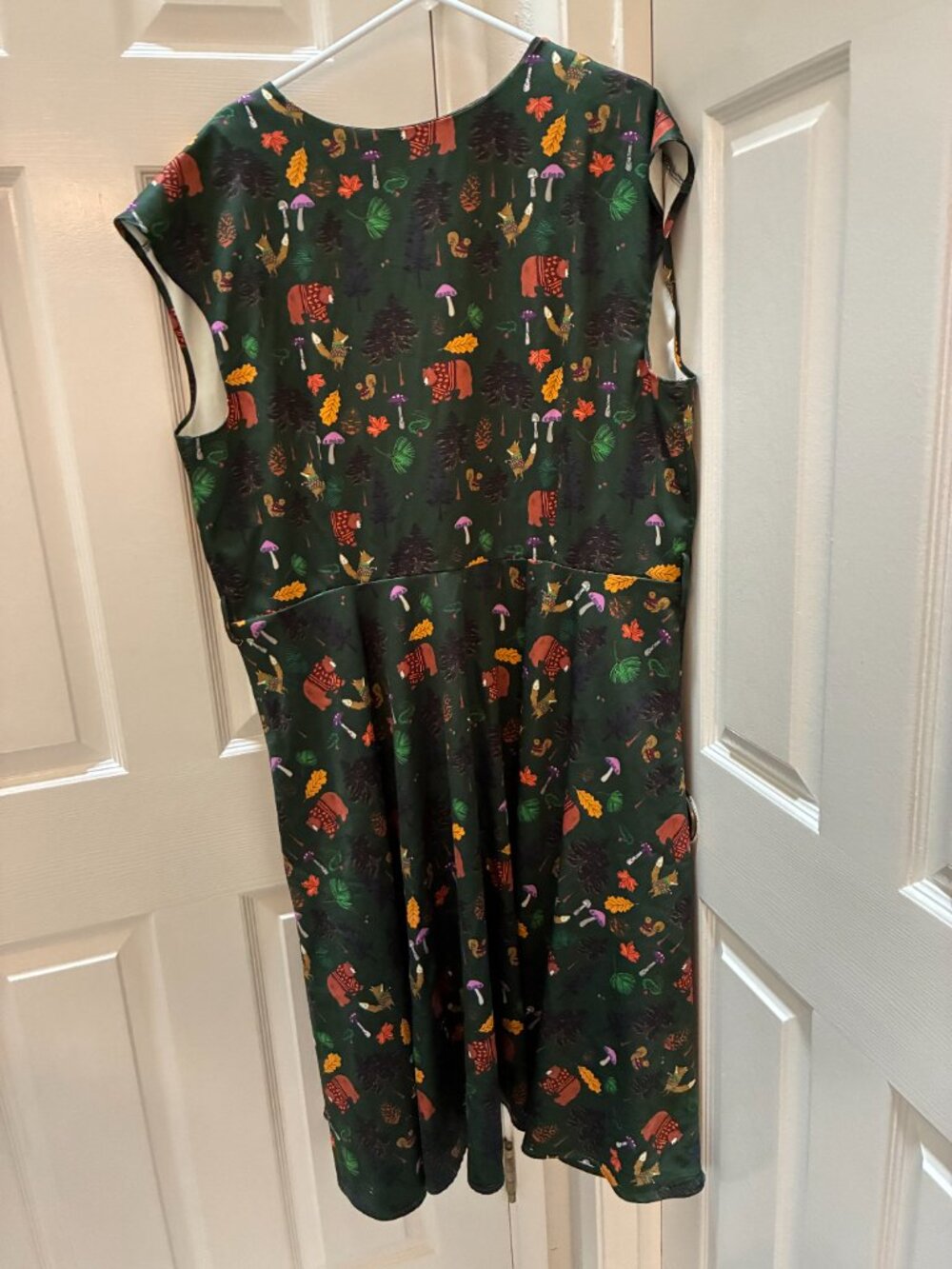Unique Vintage brand forest creature dress 3x - Picture 2 of 6